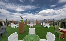The Charvi Retreat Kufri I Vacations I Conference I Mice I Family Events I Open Air Terrace I Sky Bonfire I Wooden Rooms With Pvt Balconies I Kufri By Exotic Stays